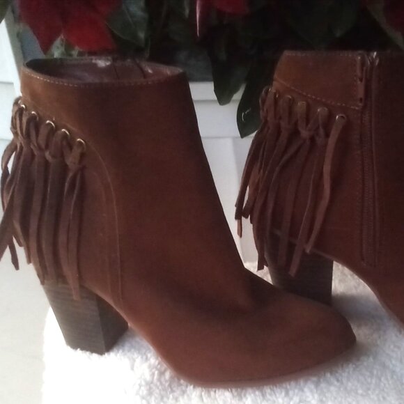 👢Carlos Santana Brown Suede Ankle Bootie w/Fringe Size: 7.5 NWOT - Picture 2 of 5
